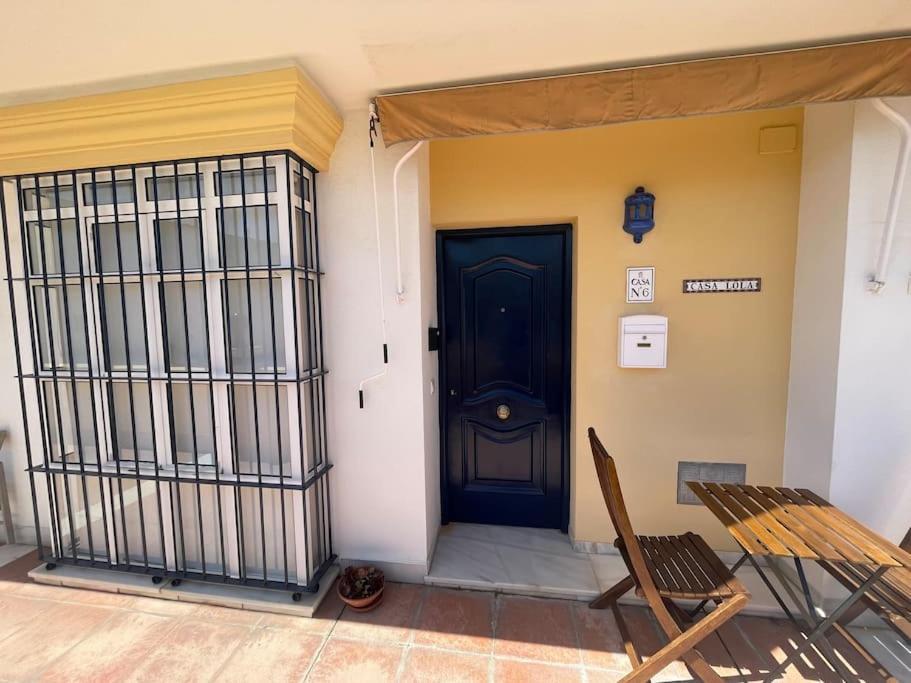 Casa Lola Conil, Azotea Al Mar Y Parking Solo Familias O Parejas Villa Conil De La Frontera Exterior foto