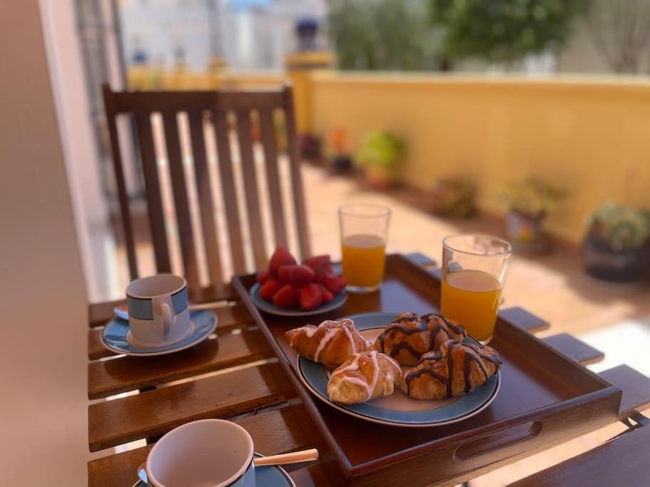 Casa Lola Conil, Azotea Al Mar Y Parking Solo Familias O Parejas Villa Conil De La Frontera Exterior foto